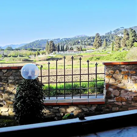 Exquisite In Tuscany With Private Garden Prázdninový dům Massarosa